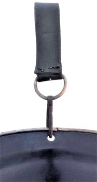 Passant fixé au casque.