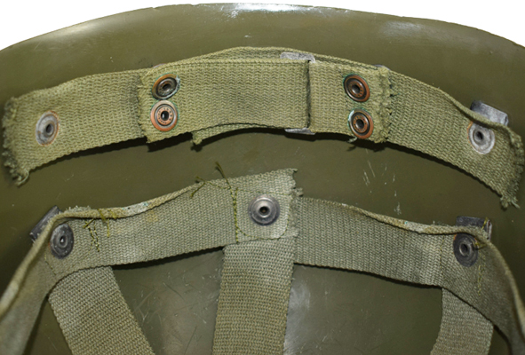 Positionnement dans sous-casque. Positionnement dans sous-casque.