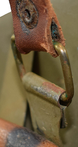 Détails maintien. Détails maintien.