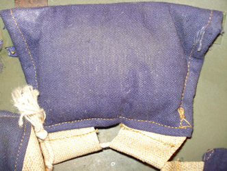 Patte de coiffe. Patte de coiffe.