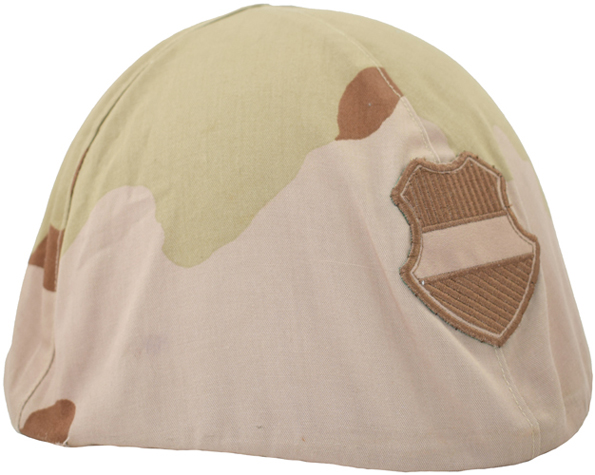 Couvre-casque en place avec écusson de l'armée hongroise. Couvre-casque en place avec écusson de l'armée hongroise.