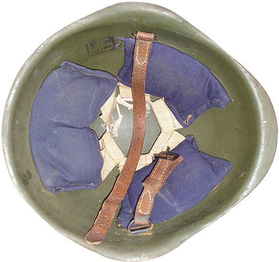 Jugulaire, vue d'ensemble (cousue).