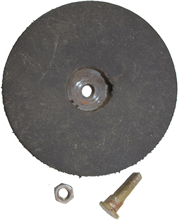 Tampon sommital et ensemble vis/écrou. Tampon sommital et ensemble vis/écrou.