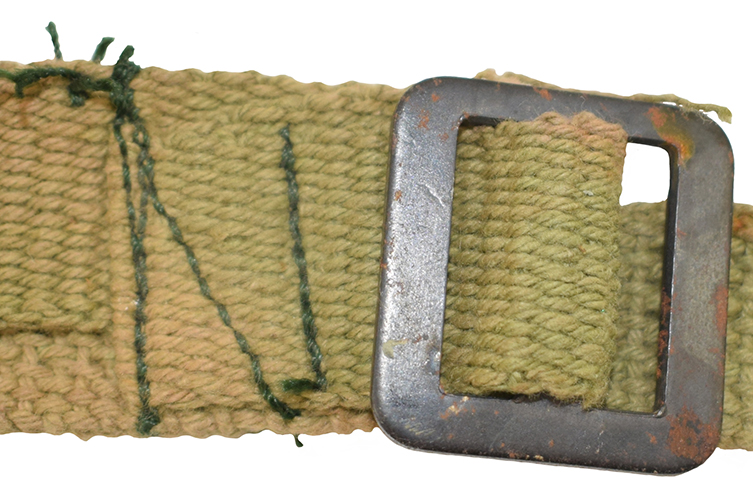 Boucle coulissante de réglage. Boucle coulissante de réglage.