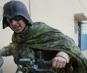 Casque Fedayin Saddam. Casque Fedayin Saddam.