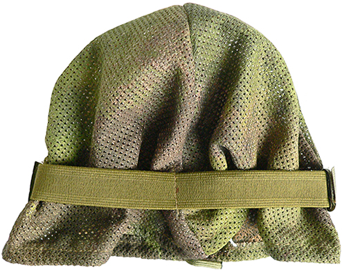 Vue à plat, face à dominante verte avec élastique.