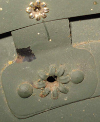 Rivet éclaté en 8.