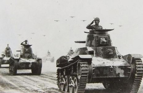Casque de tankiste modèle 32 - version été. Casque de tankiste modèle 32 - version été.
