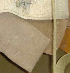 Rembourrage en feutre. Rembourrage en feutre.