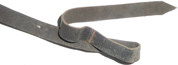 Jugulaire, partie longue.