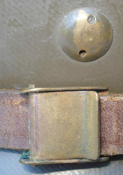 Jugulaire cuir. Jugulaire cuir.