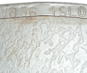 Marquage fabricant et date. Marquage fabricant et date.