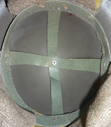 Armature de maintien de la coiffe.