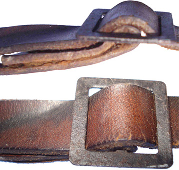 Boucle à double passant de réglage. Boucle à double passant de réglage.