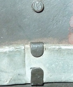 Point de fixation arrière.