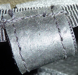 Couture de fixation.