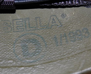 Marquage fabrication Bella, de janvier 1993, taille D.