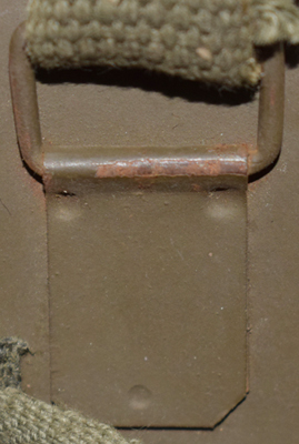 Passant soudé dans la bombe.