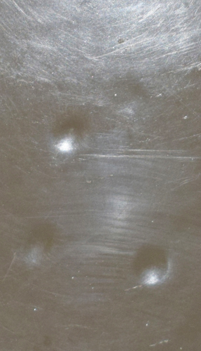 Multiples points de soudures.