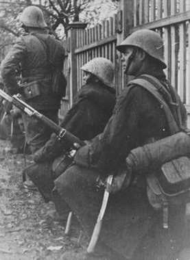 Casque modèle 38/42. Casque modèle 38/42.