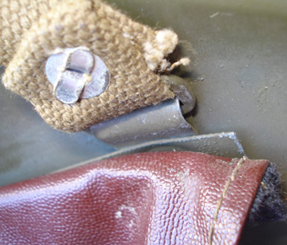 Passant de jugulaire.