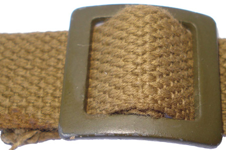 Boucle &agrave; double passant de r&eacute;glage.