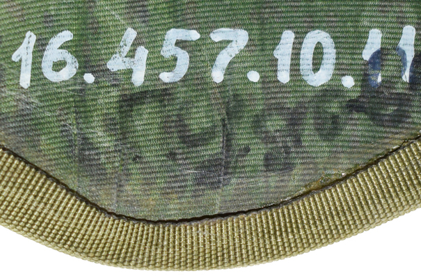 Numérotation d'exemplaire et année de fabrication (octobre 2011). Numérotation d'exemplaire et année de fabrication (octobre 2011).