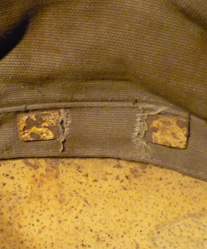 Agrafe de maintien de coiffe.