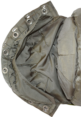 Volet latérale avec compartiment.