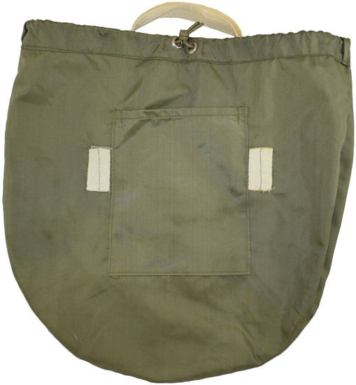 Sac de transport, revers avec compartiment (passeport ou kit de réparation).