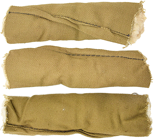 Rembourrage par boudins remplis d'ouate de coton. Rembourrage par boudins remplis d'ouate de coton.