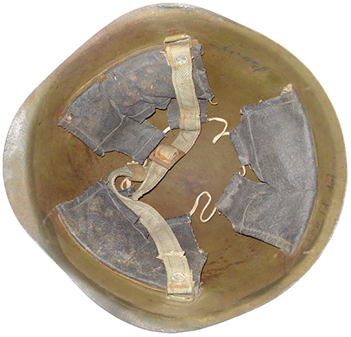 Exemplaire de 1942 reconditionné. Exemplaire de 1942 reconditionné.