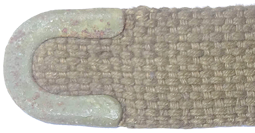 Extrémité renforcée par embout métallique. Extrémité renforcée par embout métallique.