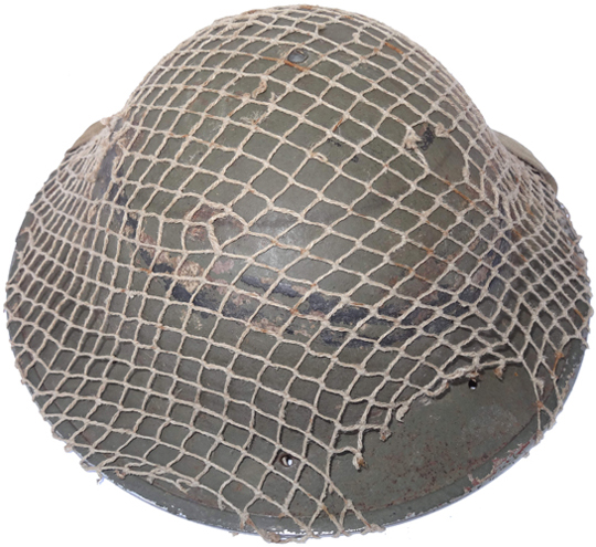 Exemplaire repeint en vert. Exemplaire repeint en vert.