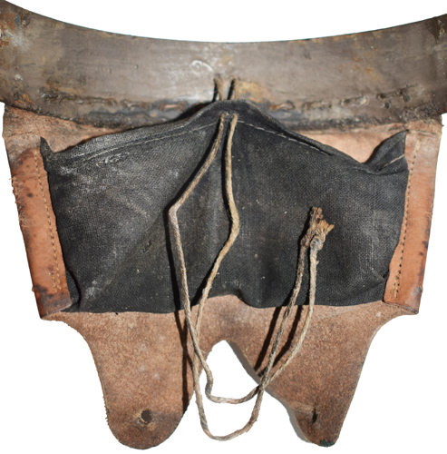 Dos patte de coiffe. Dos patte de coiffe.