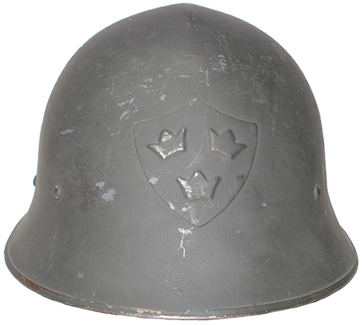 Exemplaire repeint en gris/vert mat. Exemplaire repeint en gris/vert mat.