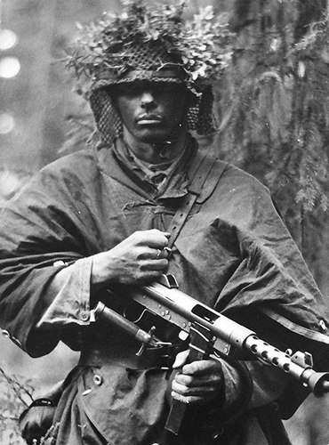 Casque modèle 37/60. Casque modèle 37/60.