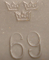 3 couronnes, taille 69. 3 couronnes, taille 69.