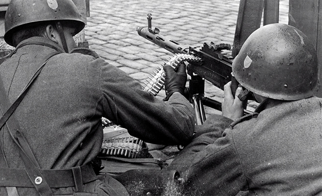 Casque modèle 37. Casque modèle 37.