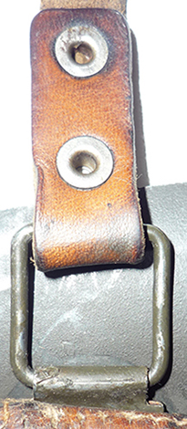 Pontet de jugulaire.