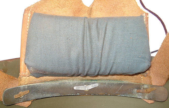 Revers avec compartiment de rembourrage. Revers avec compartiment de rembourrage.