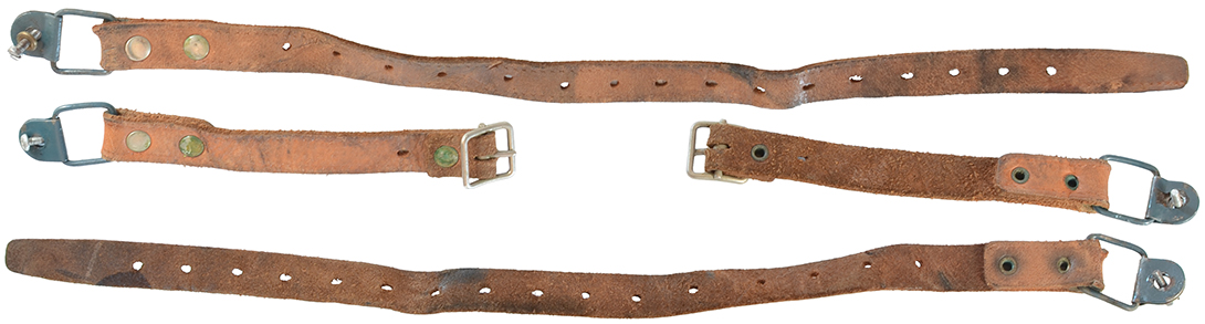 Jugulaire en cuir type modèle 37. Jugulaire en cuir type modèle 37.
