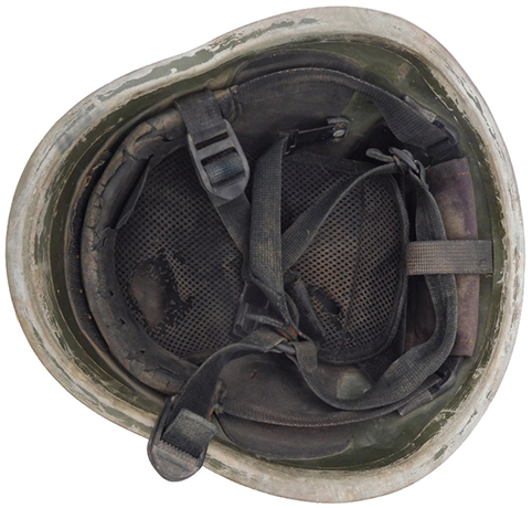 Exemplaire démuni de bande velcro.