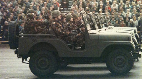 Casques modèle 48 et 71 avec couvre-casque Mle 41 et 56.