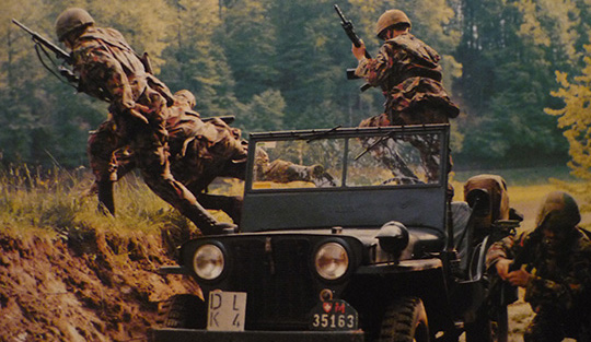 Casque modèle 48 avec couvre-casque modèle 41.