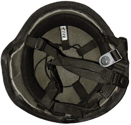 Exemplaire avec système de fermeture différent. Exemplaire avec système de fermeture différent.