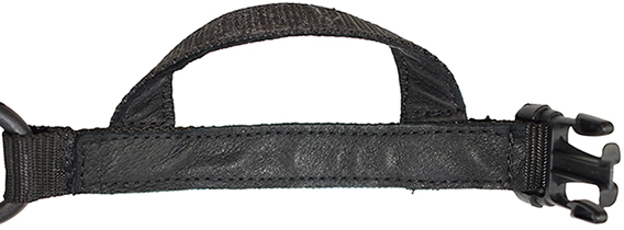 Boucle de maintien permettant le réglage. Boucle de maintien permettant le réglage.