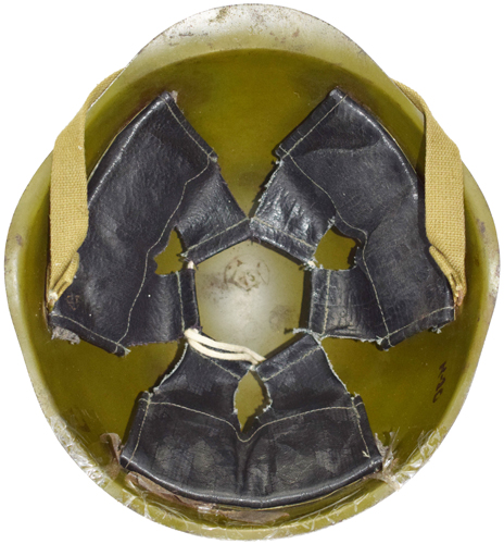 Ssh 40 Euromaïdan - vue intérieure. Ssh 40 Euromaïdan - vue de biais.