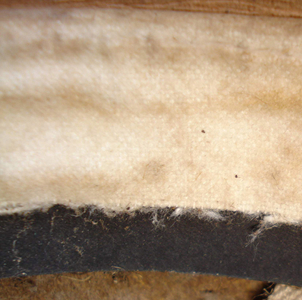 Doublure en toile de coton ouaté.