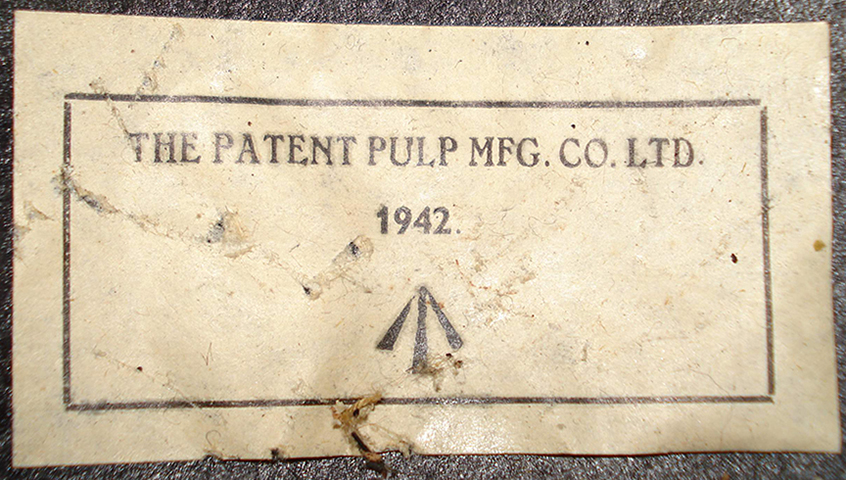 Étiquette du fabricant The patent pulp mfg. co. ltd., 1942. Étiquette du fabricant The patent pulp mfg. co. ltd., 1942.